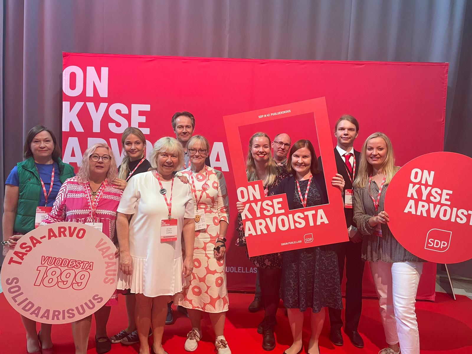 Puoluetoiminnan riemujuhla – espoolaisten terveiset puoluekokouksesta